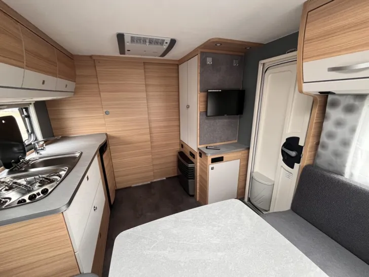 Fahrzeugbild Dethleffs Camper 730 FKR #4