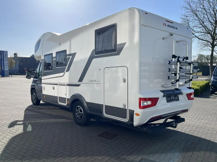 Fahrzeugbild Adria Coral Plus 670 SL #2