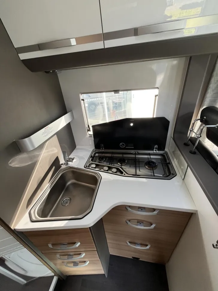 Fahrzeugbild Adria Coral Plus 670 SL #7