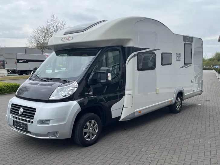 Fahrzeugbild LMC Breezer H 730 Black Selection #2