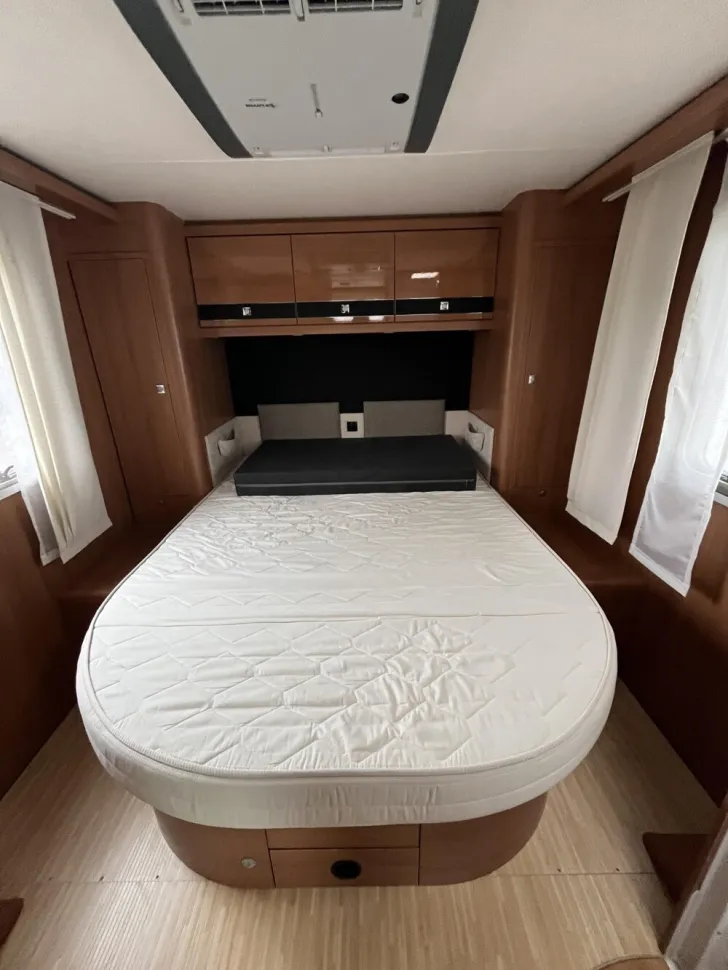 Fahrzeugbild LMC Breezer H 730 Black Selection #9