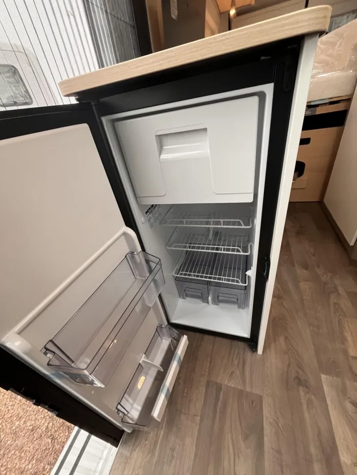 Fahrzeugbild LMC Innovan Pure 600 #8