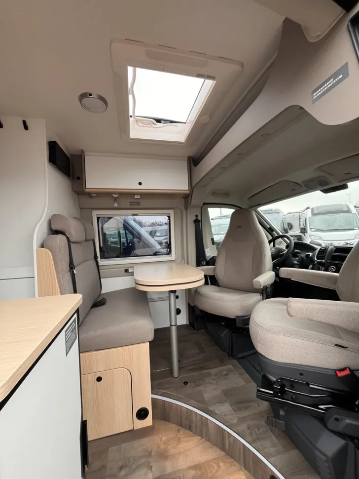 Fahrzeugbild LMC Innovan Pure 600 #12