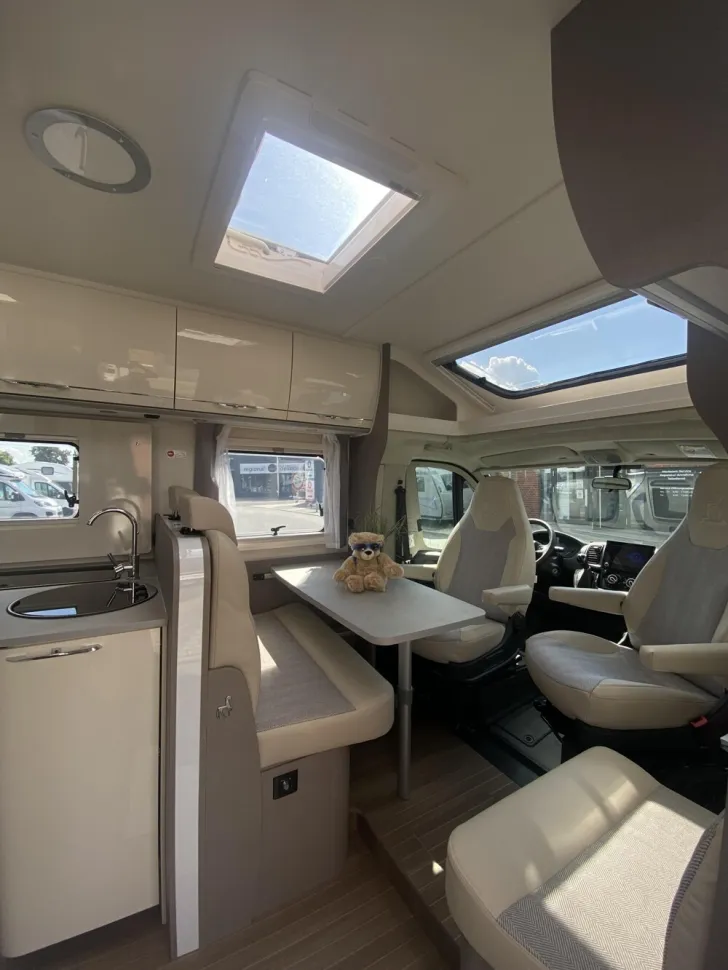 Fahrzeugbild Etrusco T 6900 SB #7