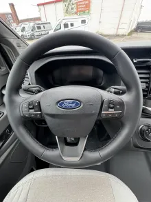 Fahrzeugbild LMC Innovan Ford 592 #16