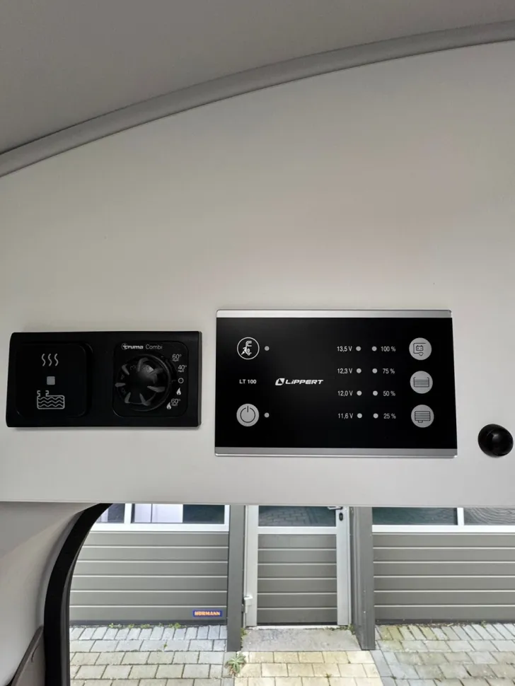 Fahrzeugbild LMC Innovan Ford 592 #17