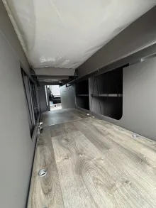 Fahrzeugbild LMC Innovan Ford 592 #24