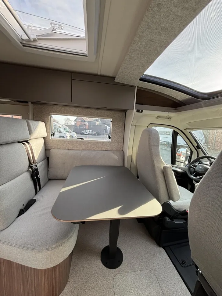 Fahrzeugbild LMC Cruiser 750 EL #9