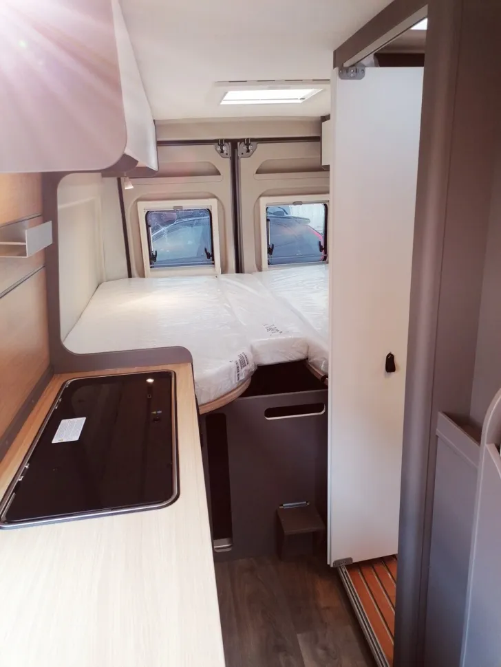 Fahrzeugbild LMC Innovan 640 #13