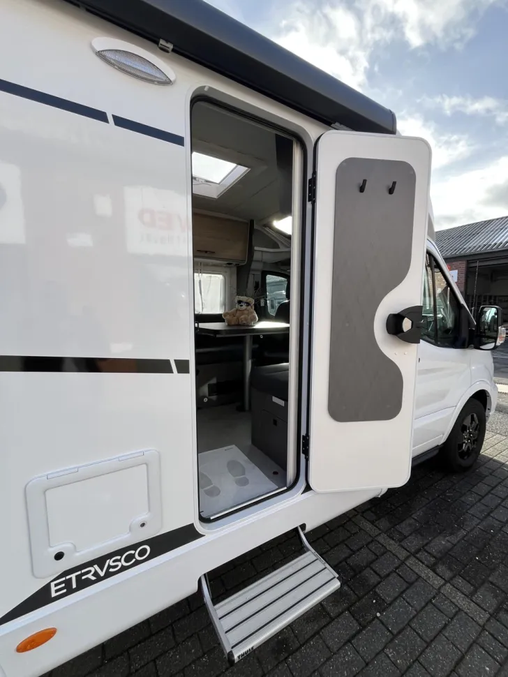 Fahrzeugbild Etrusco V Ford 6.8 SCF #7