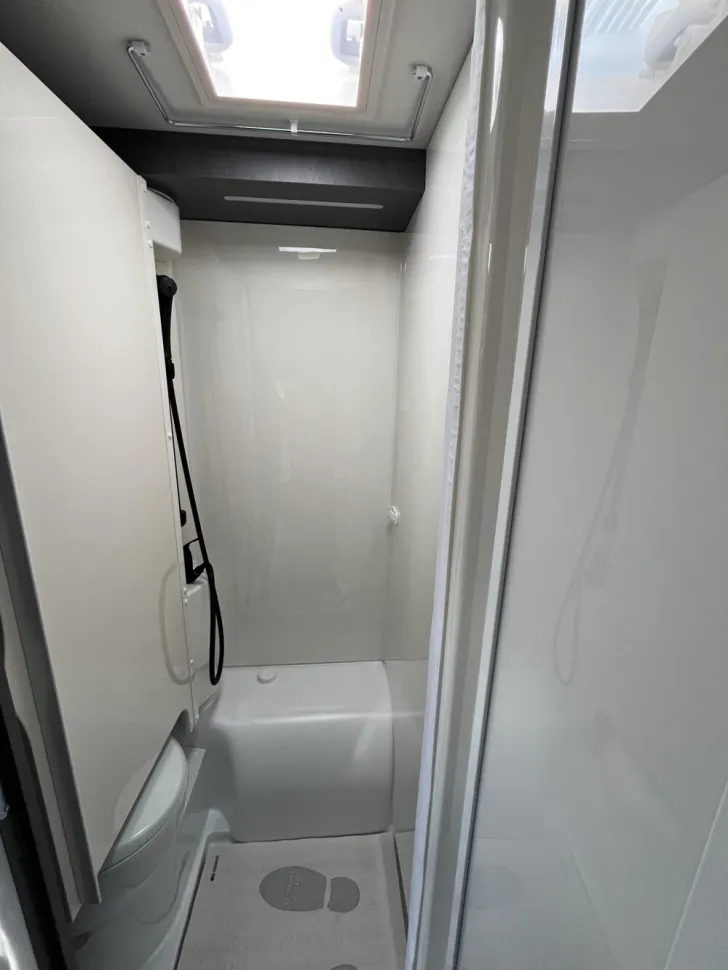Fahrzeugbild Etrusco V Ford 6.8 SCF #16