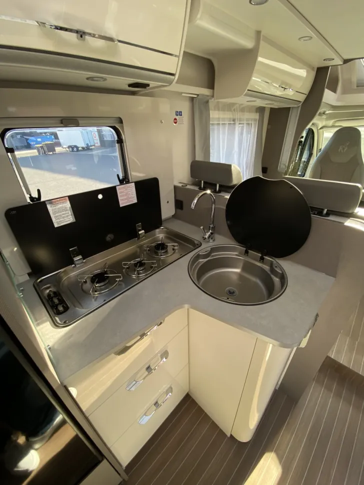 Fahrzeugbild Etrusco T 7300 SB #11
