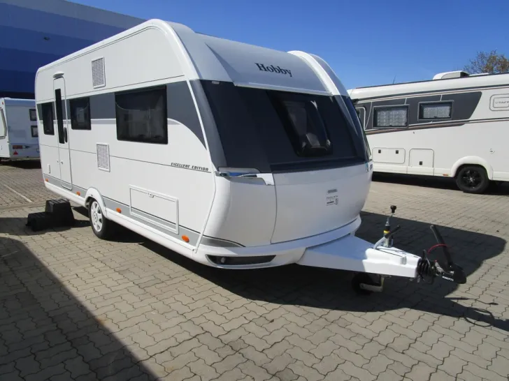 Fahrzeugbild Hobby Excellent Edition 495 UL #1