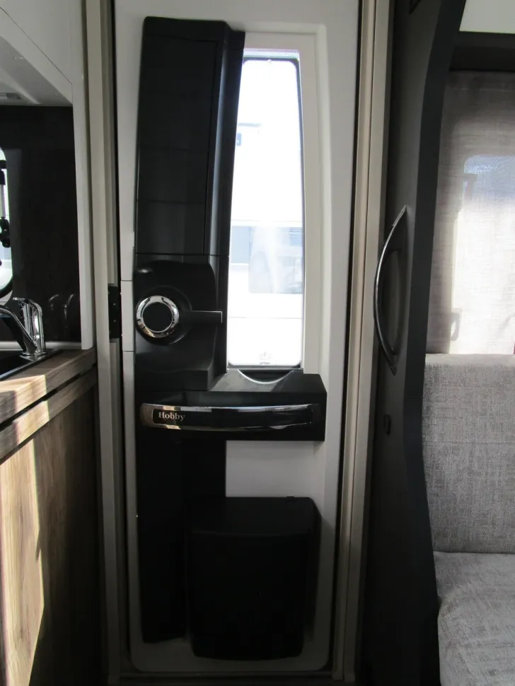 Fahrzeugbild Hobby Excellent Edition 495 UL #13