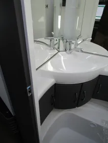 Fahrzeugbild Hobby Excellent Edition 495 UL #15