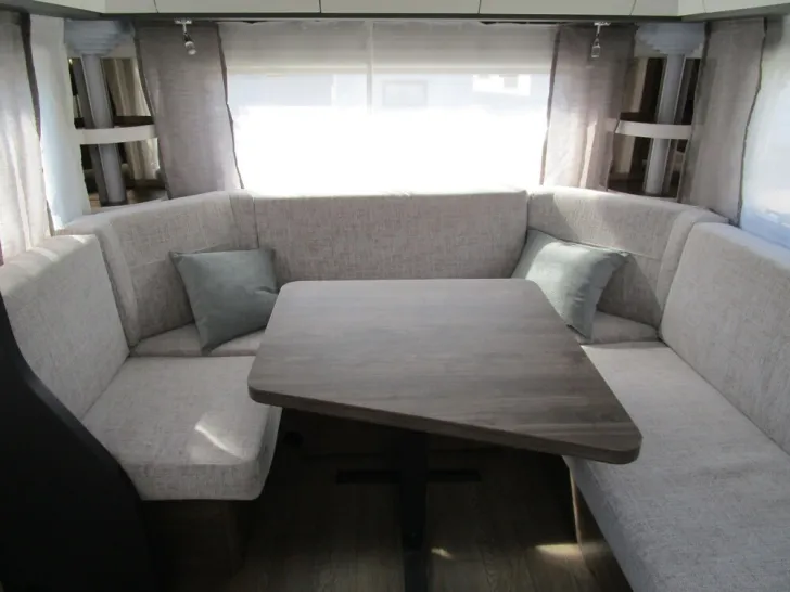 Fahrzeugbild Hobby Excellent Edition 495 UL #18