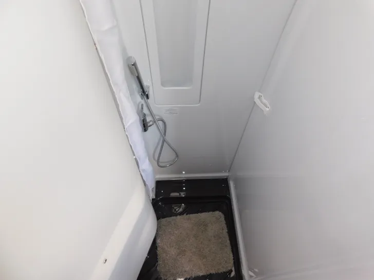 Fahrzeugbild Dethleffs Globetrail 600 DS Fiat full LED, GSR2 konform #15