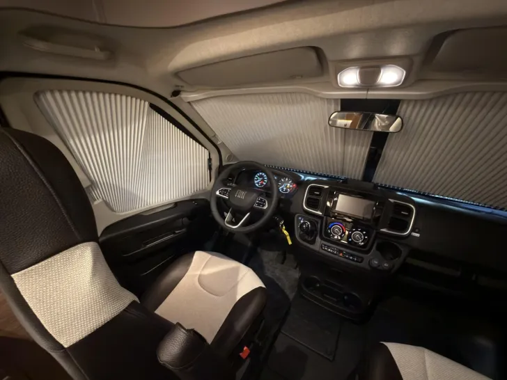 Fahrzeugbild Weinsberg CaraCompact 600 MEG ED. [PEPPER] MJ2026 #8