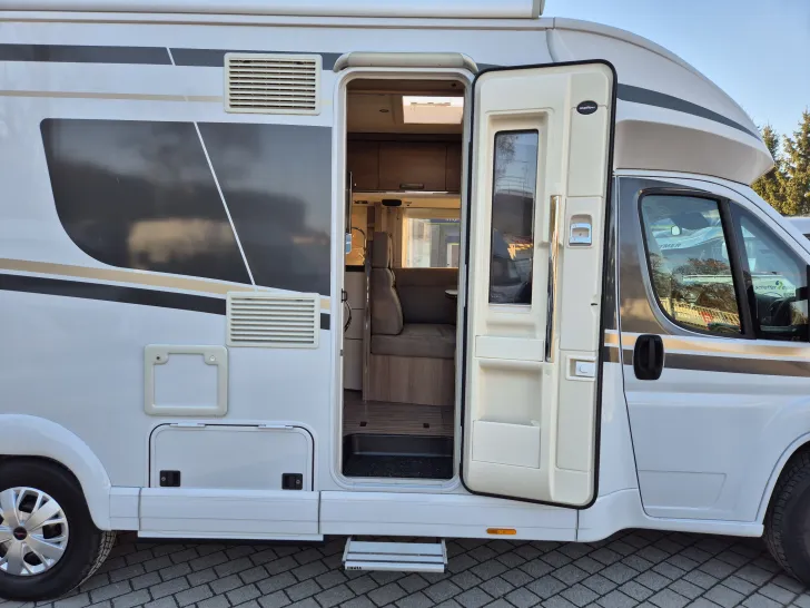 Fahrzeugbild Malibu T 460 LE #7
