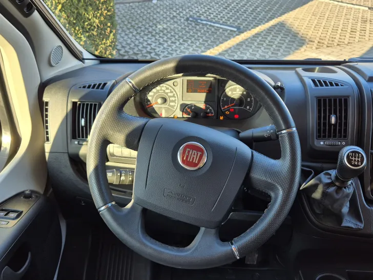 Fahrzeugbild Malibu T 460 LE #11