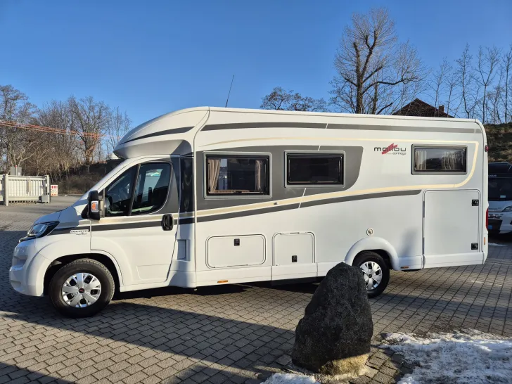 Fahrzeugbild Malibu T 460 LE #44