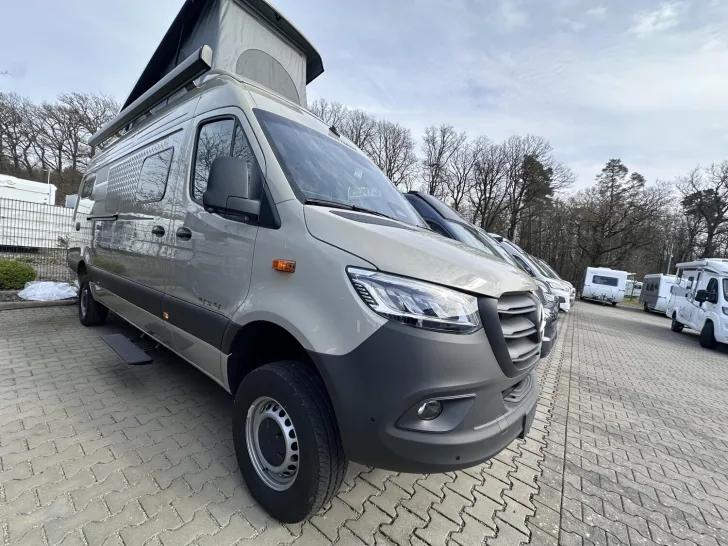 Fahrzeugbild Hymer Grand Canyon S 700 #3