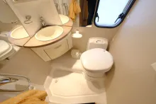 Fahrzeugbild Chausson Flash 04/Festbett/Garage/Markise/Klimaanlage #13