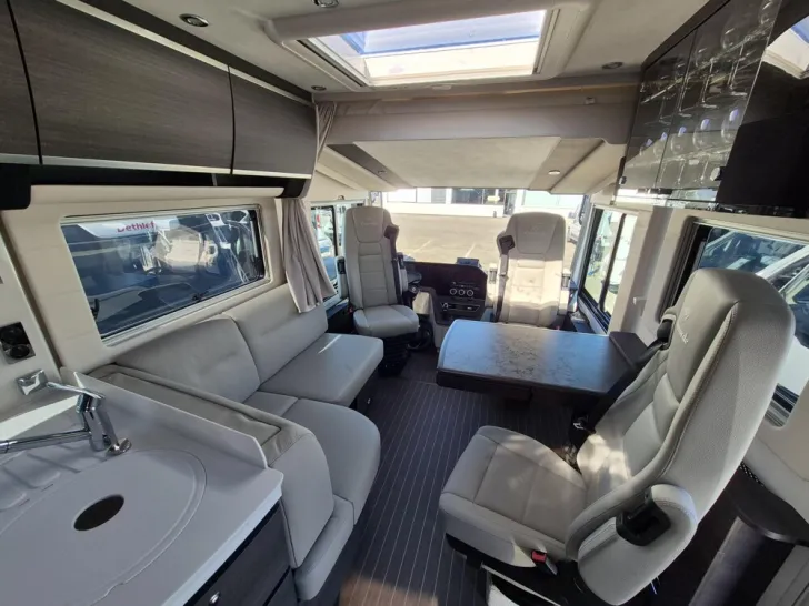 Fahrzeugbild Concorde Carver 850 LI #16