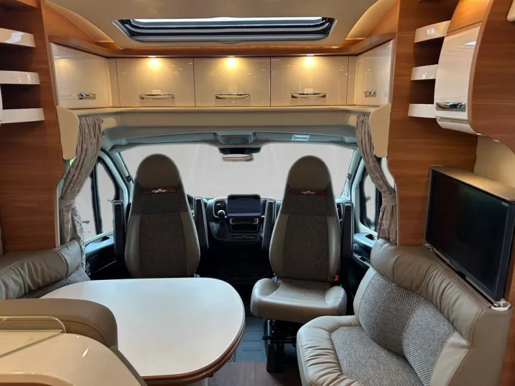 Fahrzeugbild Carthago chic c-line T  4.9 LE #11