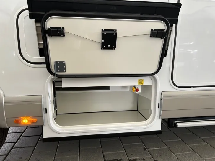 Fahrzeugbild Carthago chic c-line T  4.9 LE #26