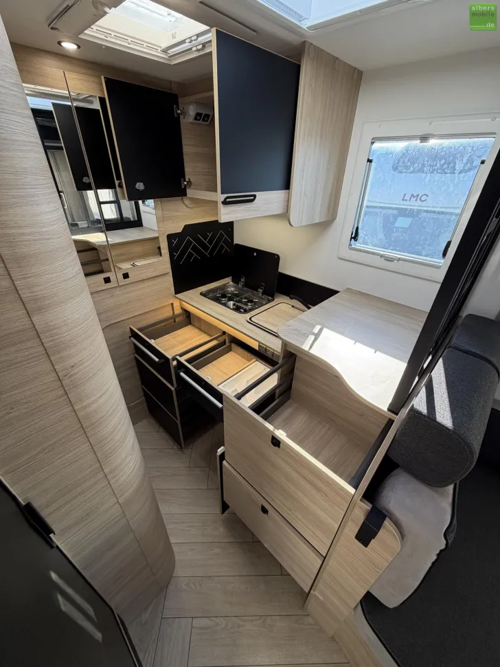 Fahrzeugbild Challenger Teilintegriert Graphite Edition 240 Arctic Drive #15