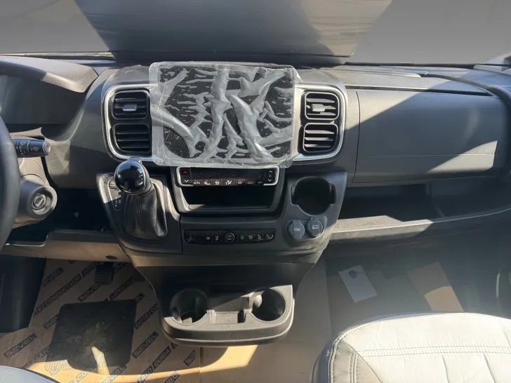 Fahrzeugbild Sunlight Adventure Cliff 602 Keep on Rolling Aktion #9