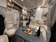 Fahrzeugbild Carthago c-tourer T 143 LE Mercedes-Benz (524) #13