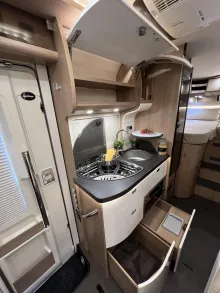 Fahrzeugbild Carthago c-tourer T 143 LE Mercedes-Benz (524) #20