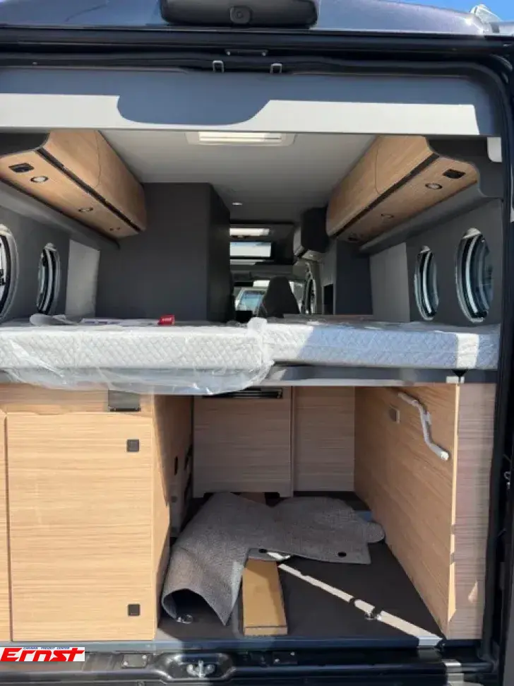 Fahrzeugbild Malibu Van First Class - Two Rooms 640 LE RB charming GT skyview #4