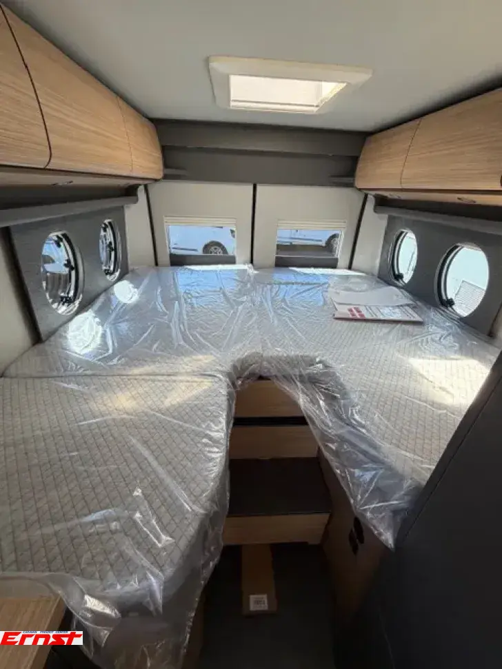 Fahrzeugbild Malibu Van First Class - Two Rooms 640 LE RB charming GT skyview #5