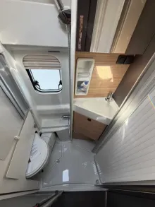 Fahrzeugbild Malibu Van First Class - Two Rooms 640 LE RB charming GT skyview #6