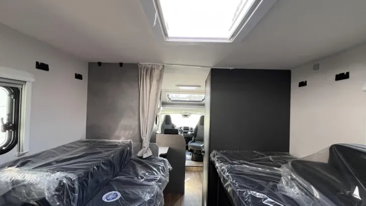 Fahrzeugbild Crosscamp EXPDN 7.0 E Peugeot #13