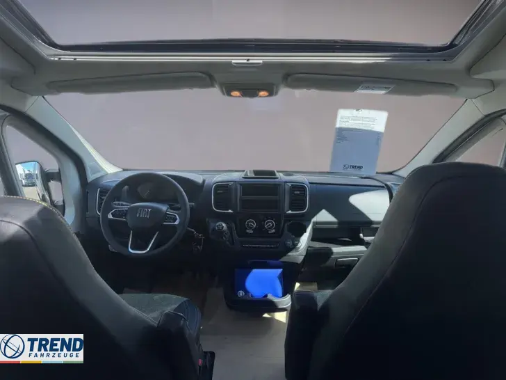 Fahrzeugbild Sunlight Cliff X 640 #10