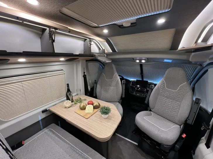 Fahrzeugbild Malibu Van first class - two rooms GT skyview 640 LE RB Fiat (727) #14