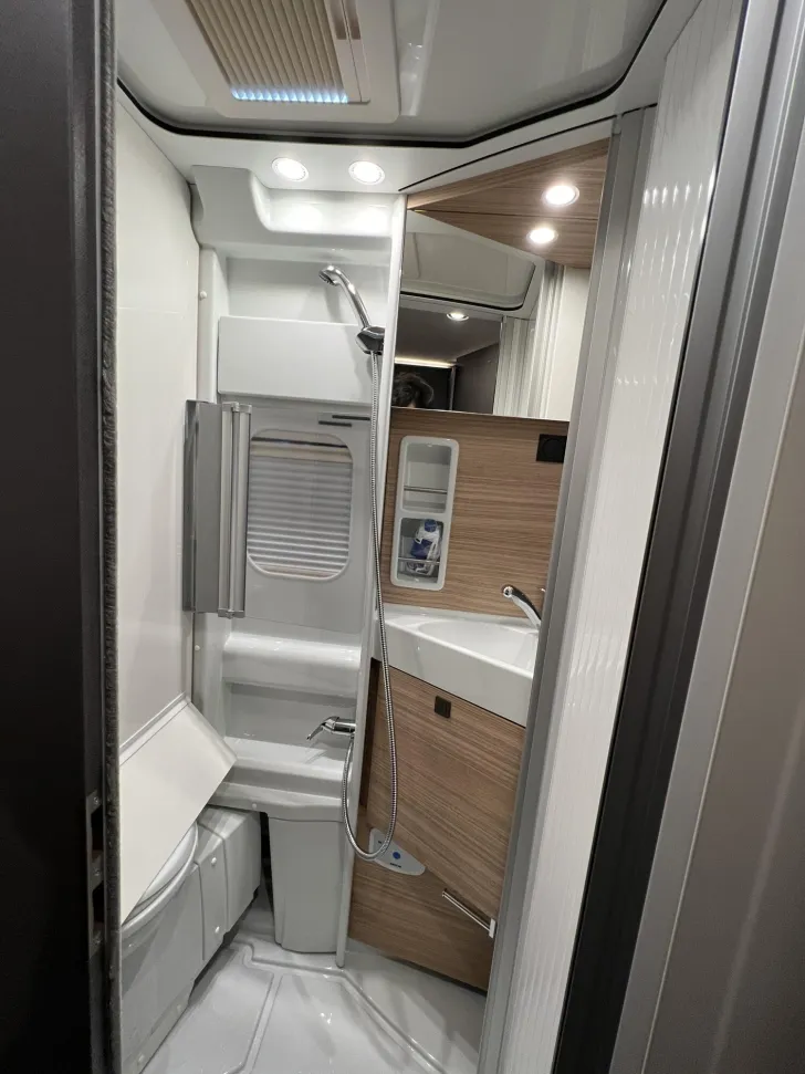 Fahrzeugbild Malibu Van first class - two rooms GT skyview 640 LE RB Fiat (727) #29