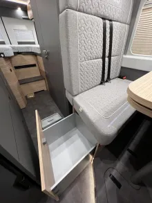 Fahrzeugbild Malibu Van first class - two rooms GT skyview 640 LE RB Fiat (727) #32