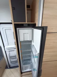 Fahrzeugbild Challenger Teilintegriert Graphite Edition 328 Mj. 26 #9