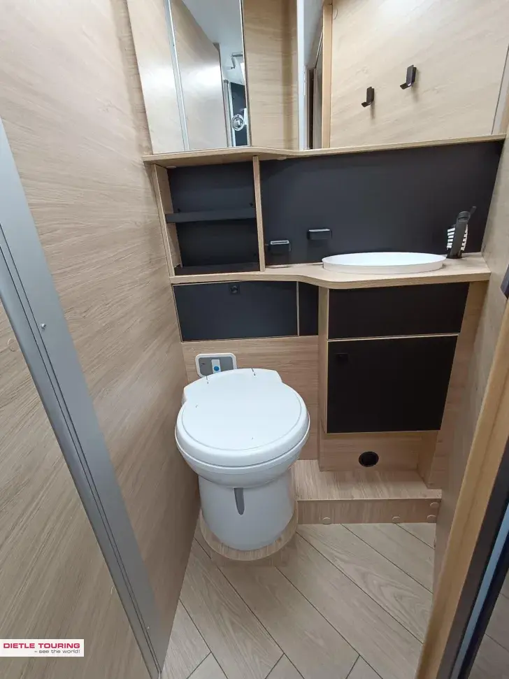 Fahrzeugbild Challenger Teilintegriert Graphite Edition 328 Mj. 26 #11