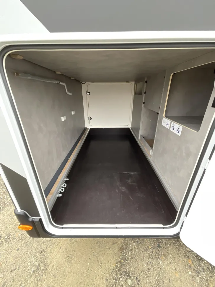 Fahrzeugbild Crosscamp EXPDN T 7.4 E Peugeot #6