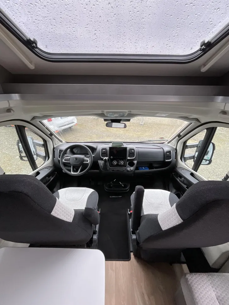 Fahrzeugbild Crosscamp EXPDN T 7.4 E Peugeot #7