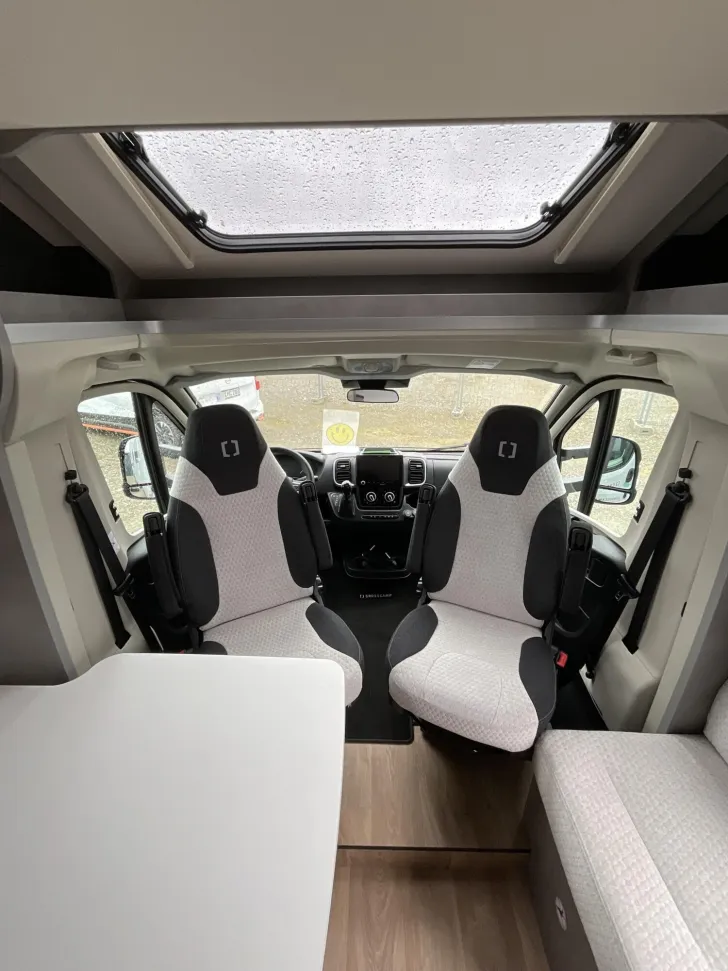 Fahrzeugbild Crosscamp EXPDN T 7.4 E Peugeot #8