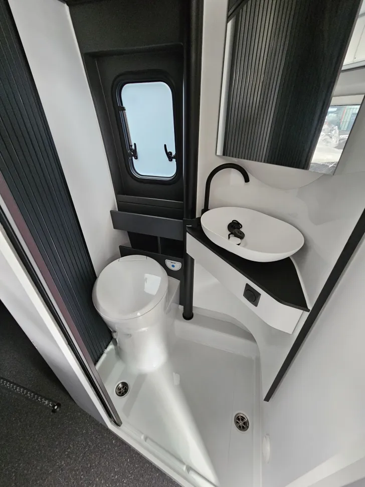 Fahrzeugbild Adria Twin Edition 640 SGX ASS-Syteme|8GAut|auf Okt.26 #7
