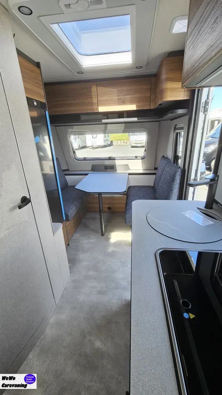 Fahrzeugbild Hymer Eriba Novaline 442 1800kg Truma Combi #6