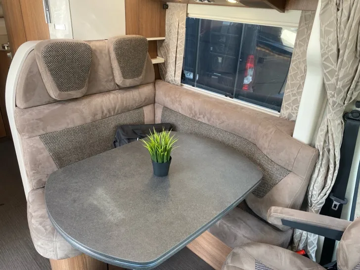 Fahrzeugbild Carthago c-tourer T 143 LE Hubstützenanlage,Alarmanlage #12